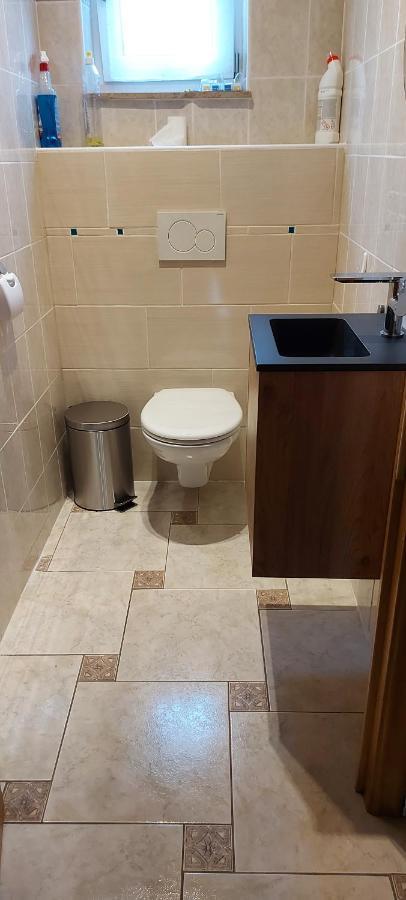 Nazareth Logement Un Magnifique Logement De Vacances Bastogne Esterno foto